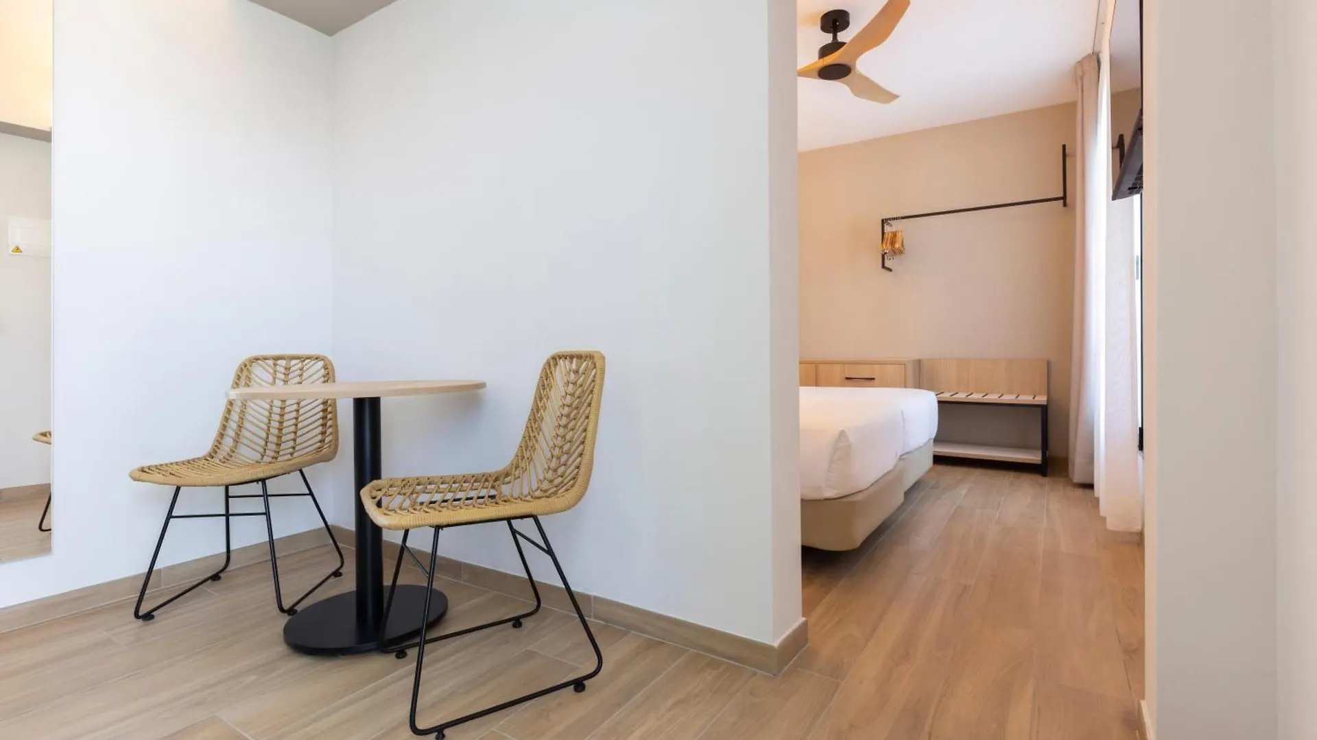 Mynd Yaiza Hotel Playa Blanca  4*, Playa Blanca (Lanzarote) Spain
